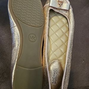 Brand New Michael Kors Rose Gold